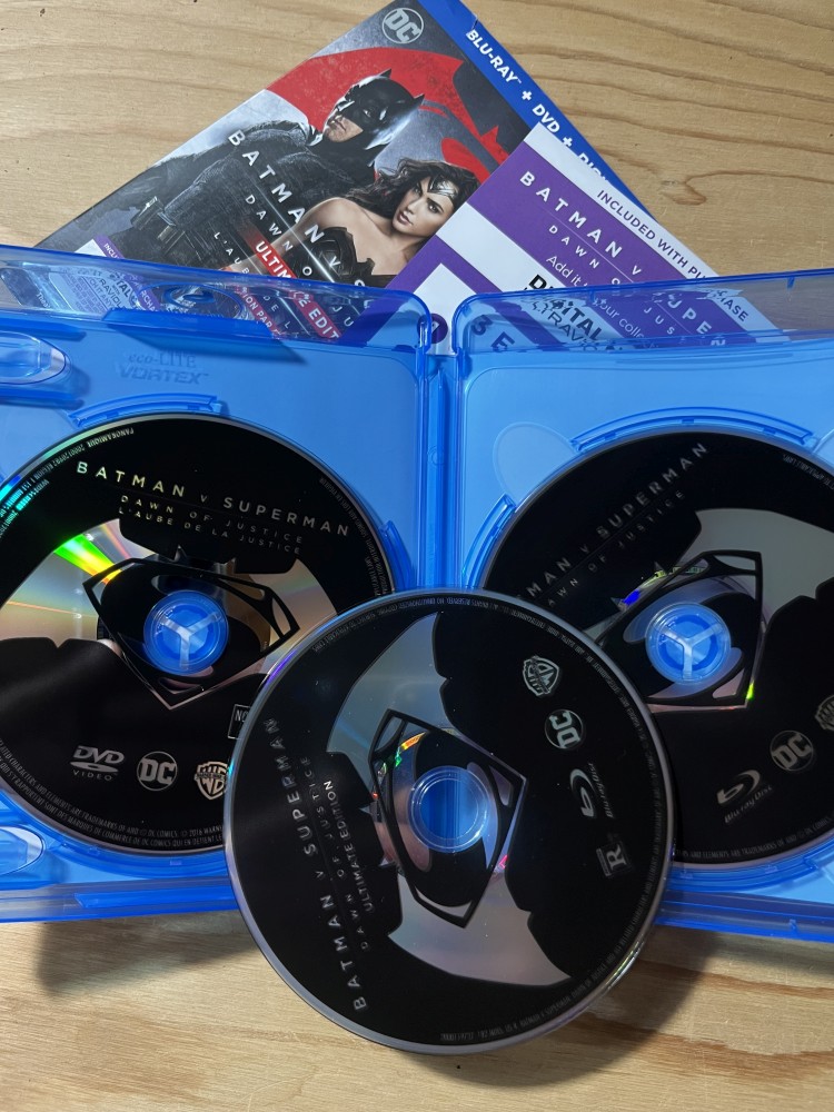 Batman v Superman: Dawn of Justice - Image 3