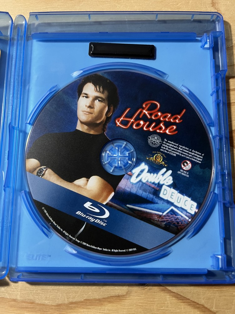 Road House - Image 3